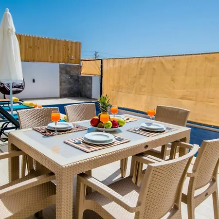Ulugol 2 Bedroom Вилла Калкан